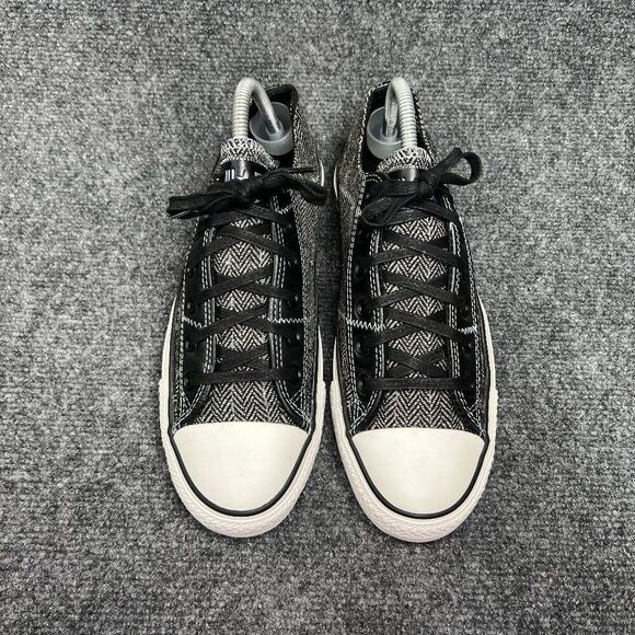 Converse Sneakers‎ Women's Size 10 Black Chuck Taylor All Star Low Lace Shoes - Picture 3 of 13